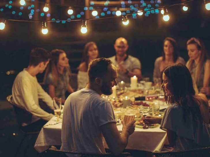 How to Host a Fun Friendsgiving